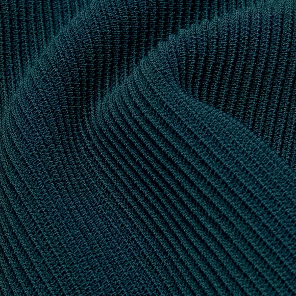 Babaton by Aritzia sculpt knit squareneck top - Picture 3 of 4